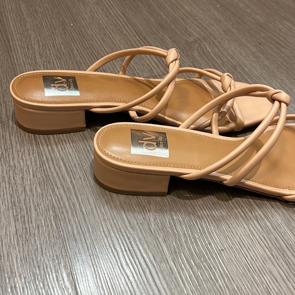 Dolce Vita nude knotted flat slide sandals - Picture 4 of 7